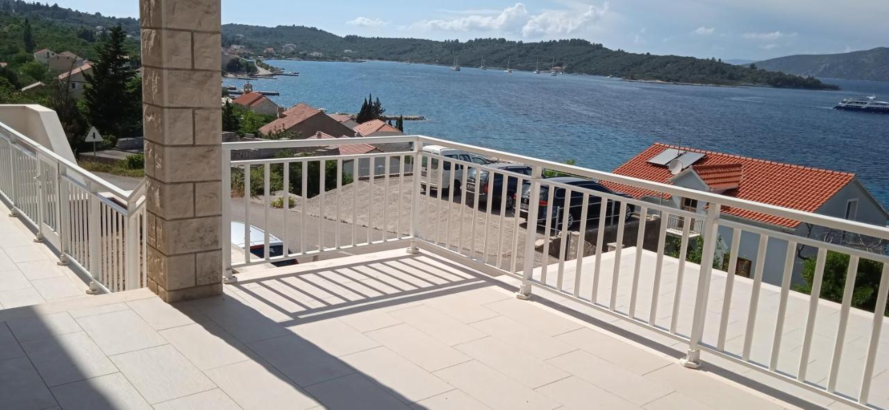 Apartments Aferdita Račišće Zewnętrze zdjęcie